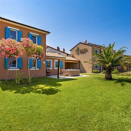 Olea Residence Porec Esterno foto